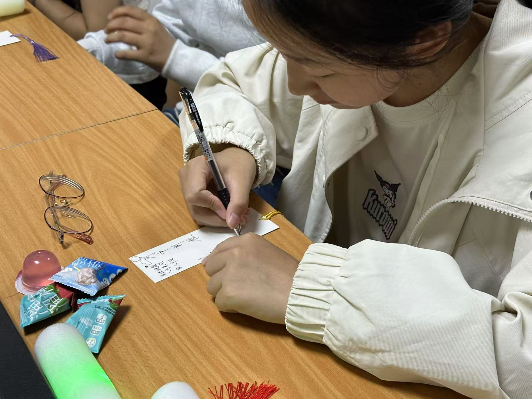 “月满中秋，共话佳节” ——艺术设计学院举办困难生中秋活动-河南城建学院艺术学院